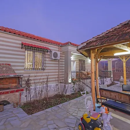 1 Lodge