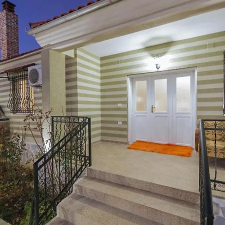 Gerendaház 1 Korça